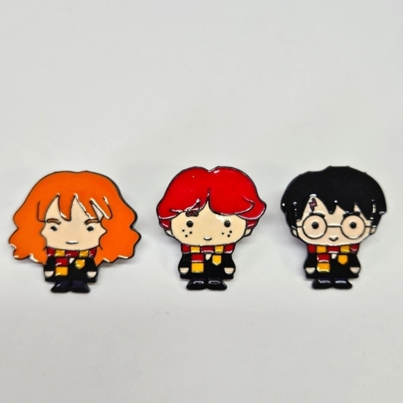 Harry Potter Collectible Enamel Pins Set Harry Ron Weasley Hermione Granger - Picture 1 of 5